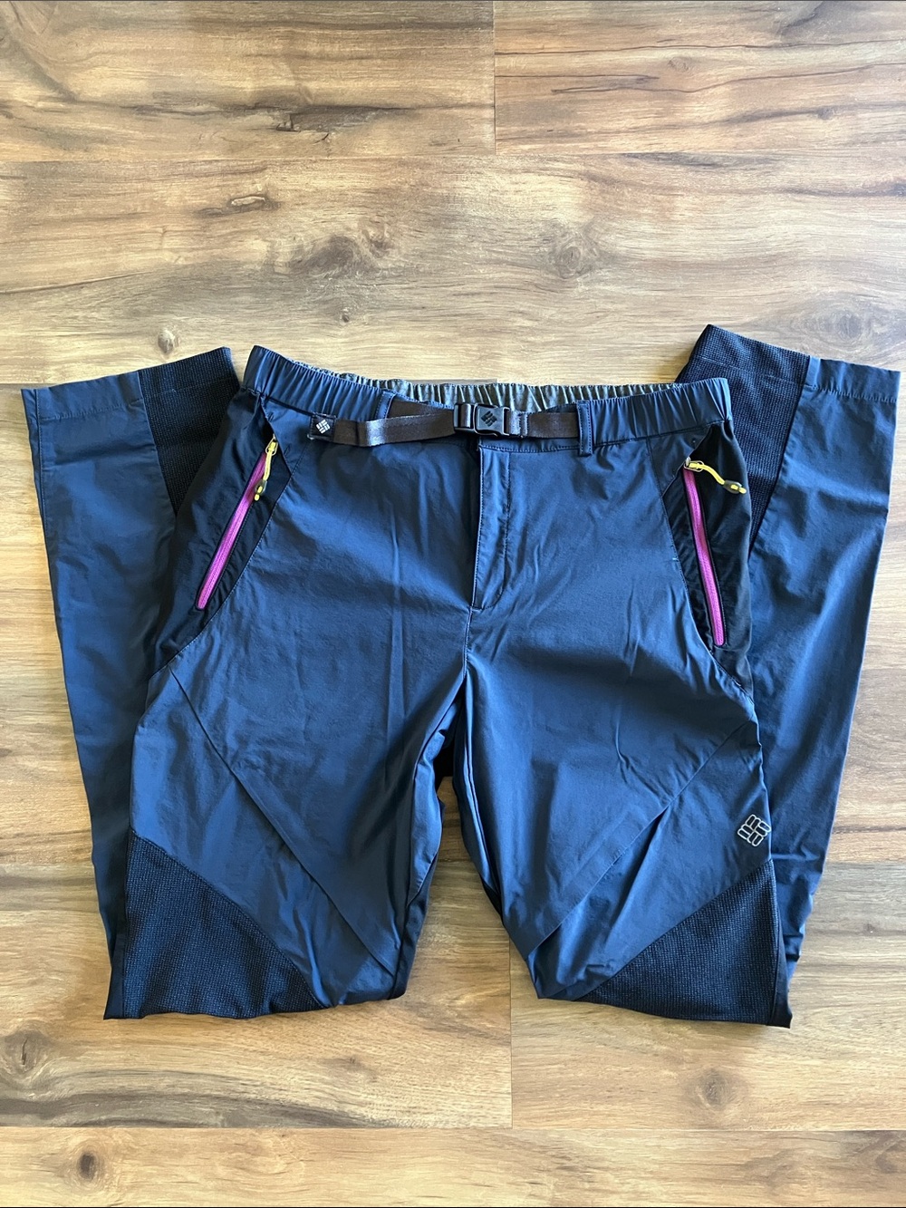 COLUMBIA OMNI-SHIELD HIKING PANTS